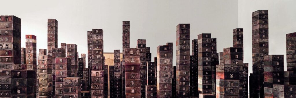  "Réserve Les Suisses morts", Christian Boltanski (1991)